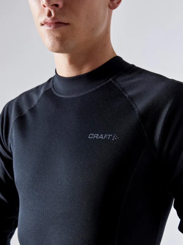 1909709-999000_CORE Warm Baselayer Set_Closeup3.jpg
